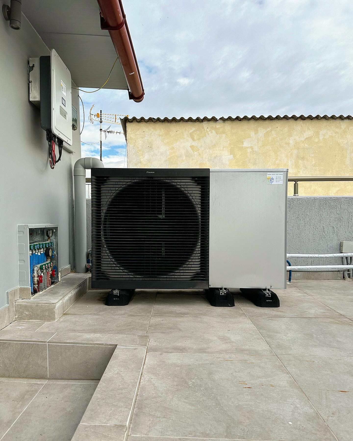 ABA5B1A8-F5F3-4954-B968-023F4A0F5726